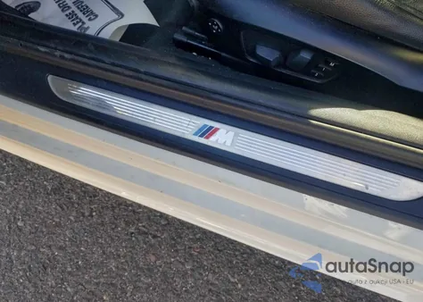 2011 BMW 328 I Sulev z USA, uszkodzony, nr VIN WBAKE5C55BE573798